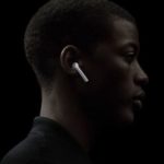Apple AirPods 2 yeni renk seçeneği ile geliyor!